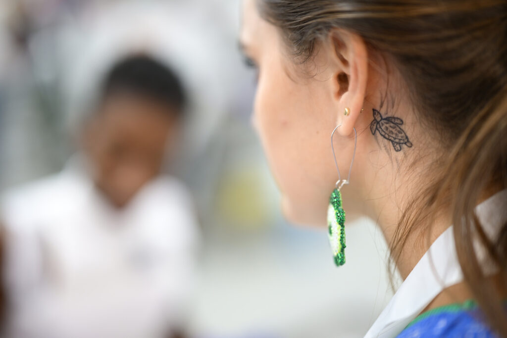 This sea turtle was not the only animal tattoo among the students of the Class of 2028.